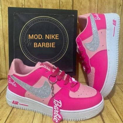 Nike BARBIE rosa.
