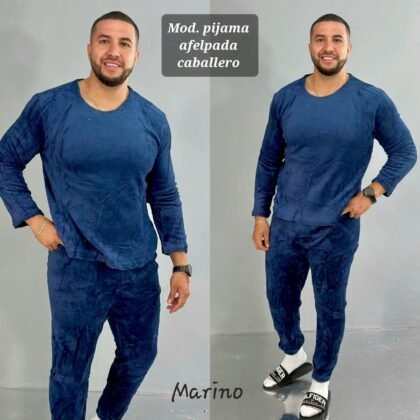 PIJAMA AFELPADA DE CABALLERO MARINO.