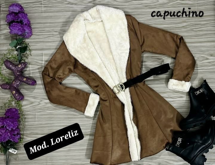 ENSAMBLE CAZADORA LORELIZ CAPUCHINO.
