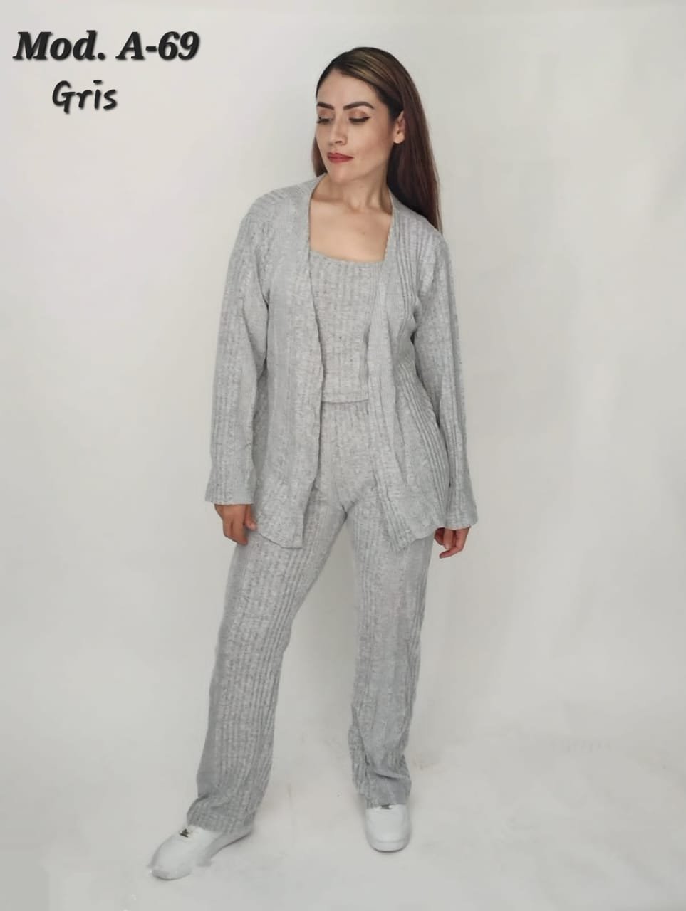 CONJUNTO A-69 GRIS.